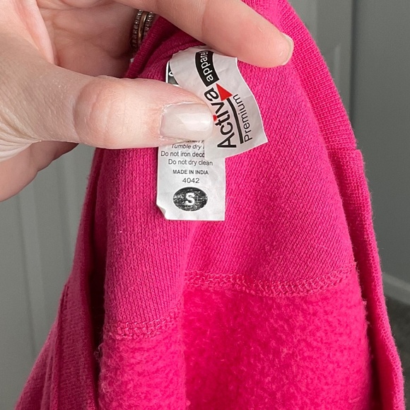 Taylor Swift Sweatshirt - Picture 3 of 3